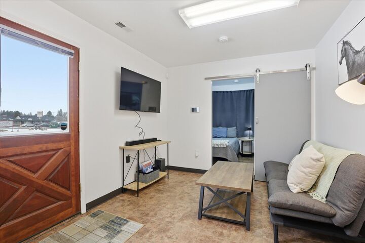 Property Photo:  103 W 1st Ave  WA 99006 