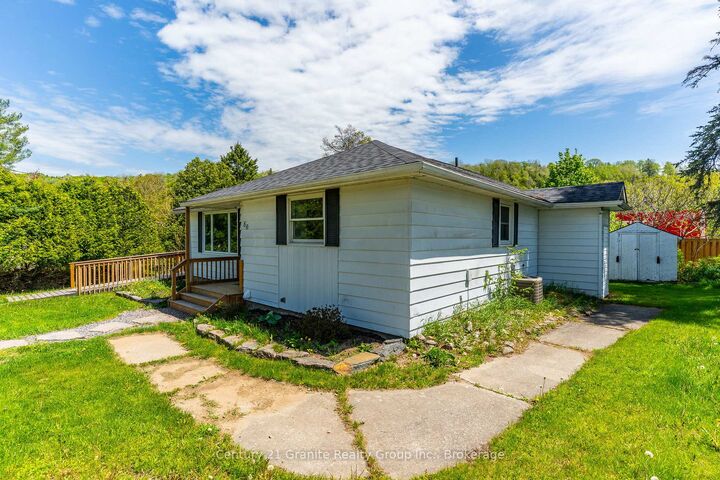 Property Photo: 86 Water Street ON K0M 2K0