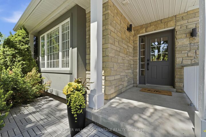 Property Photo: 4 Cranberry Lane ON L4N 0Z1