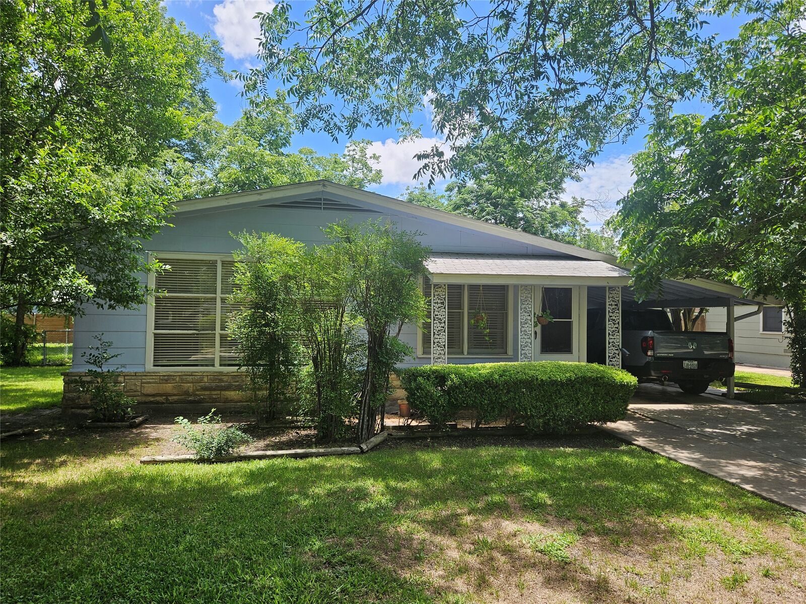 Property Photo:  1003 Gilmore Street  TX 76574 