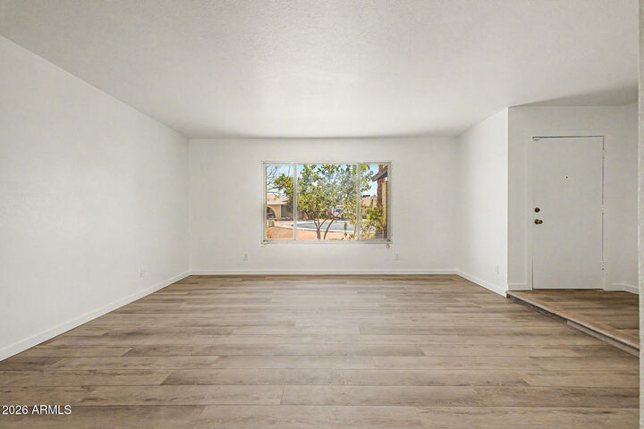 Property Photo: 5206 W Dailey Street AZ 85306