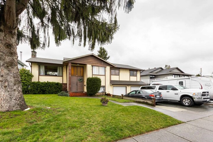 Property Photo:  11645 88A Avenue  BC V4C 7B4 