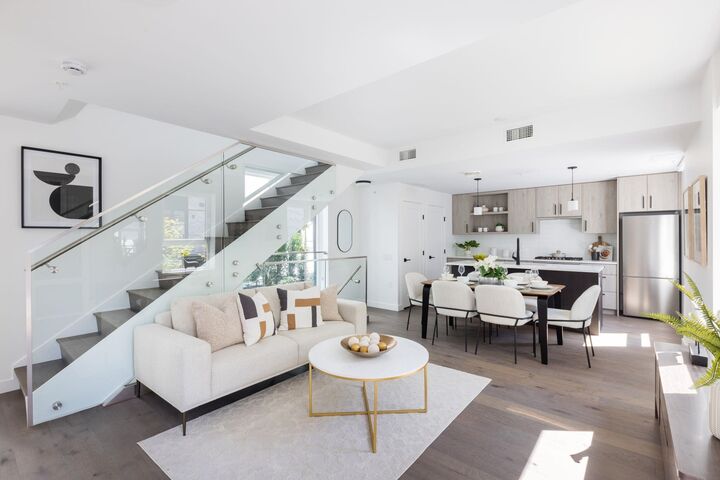 Property Photo: 6829 Cambie Street BC V6P 0M4