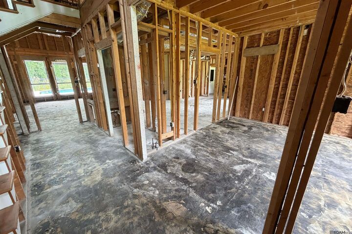 Property Photo:  5180 E Chalet Ct  LA 70808 