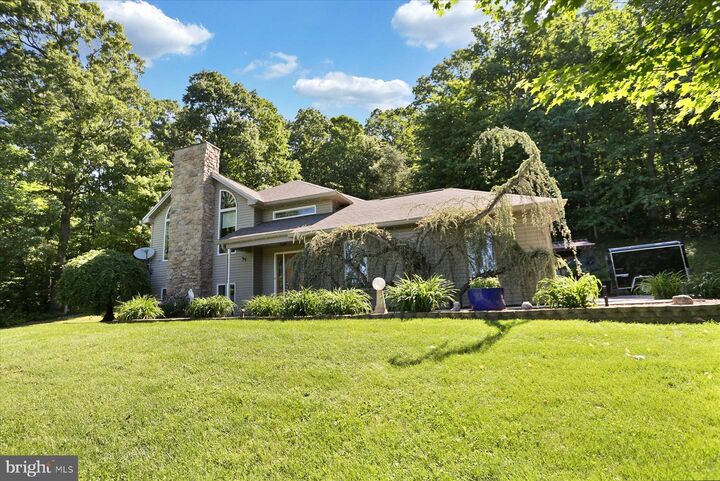 Property Photo:  325 Mountain View Road  PA 17090 
