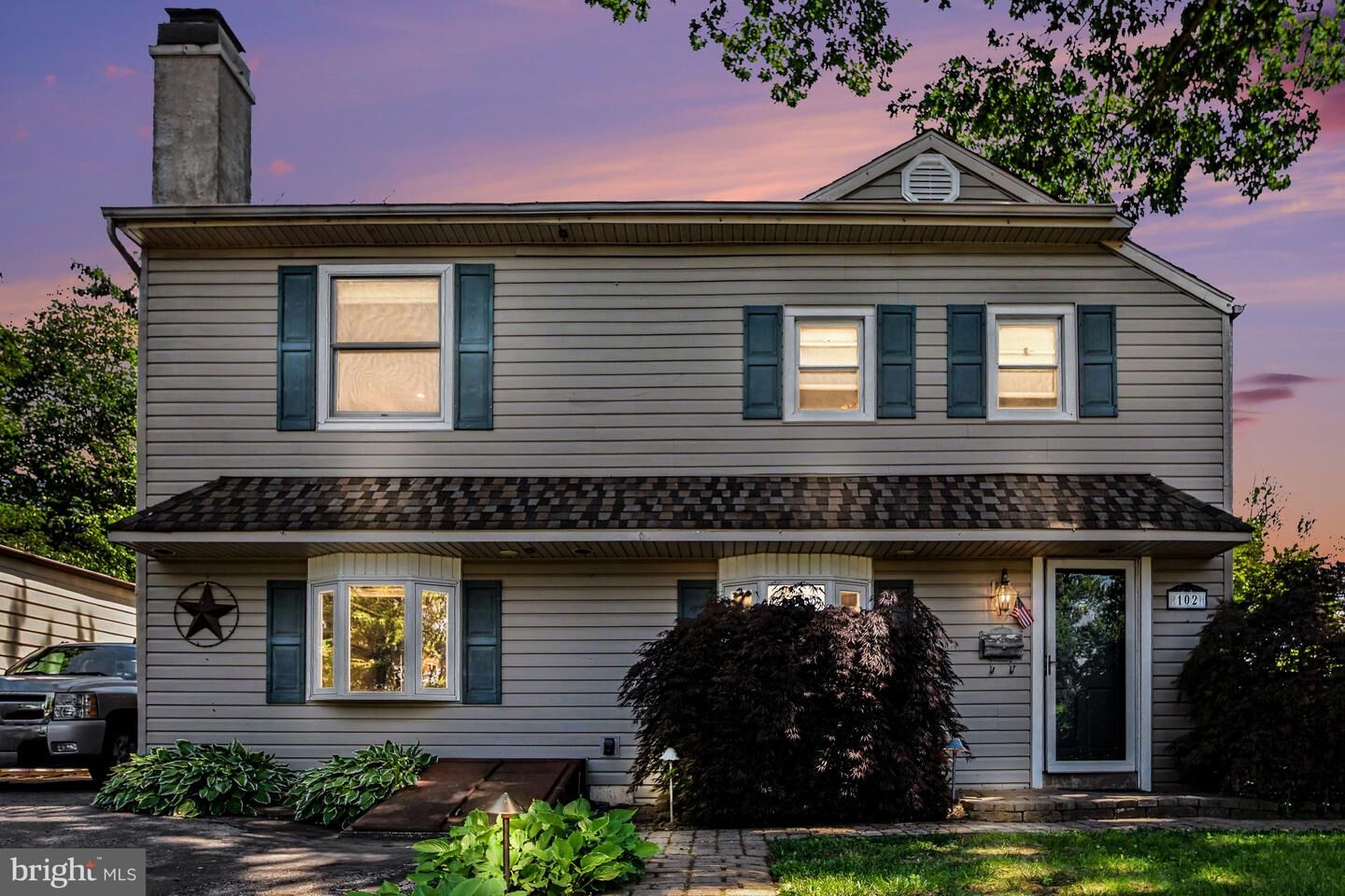 Property Photo:  102 Redford Road  PA 19075 