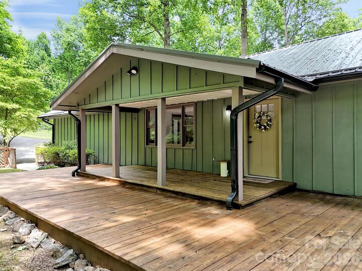 Property Photo:  148 Cross Stitch Mountain Road  NC 28779 