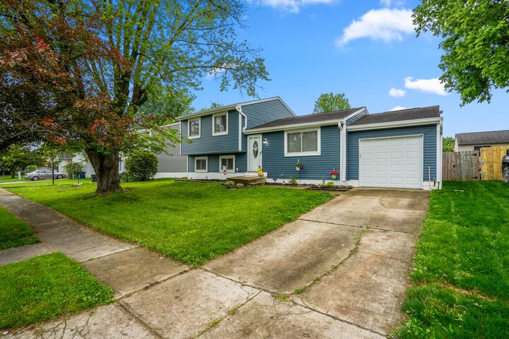 Property Photo:  2421 Nugget Drive  OH 43123 