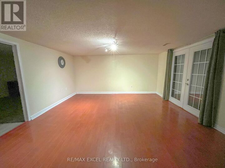 Property Photo: 73 Hickling Trail ON L4M 5S7