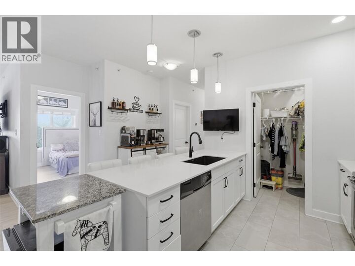 Property Photo: 5170 Dallas Drive 512 BC V2C 0C7