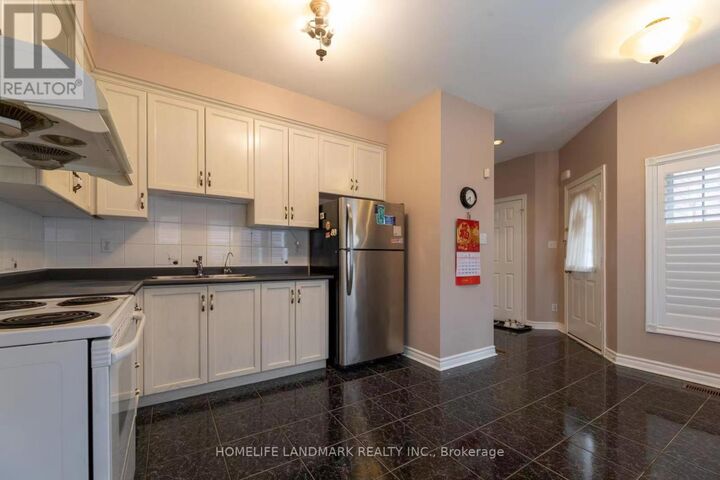 Property Photo: 117 Macon Place ON L3R 0V4