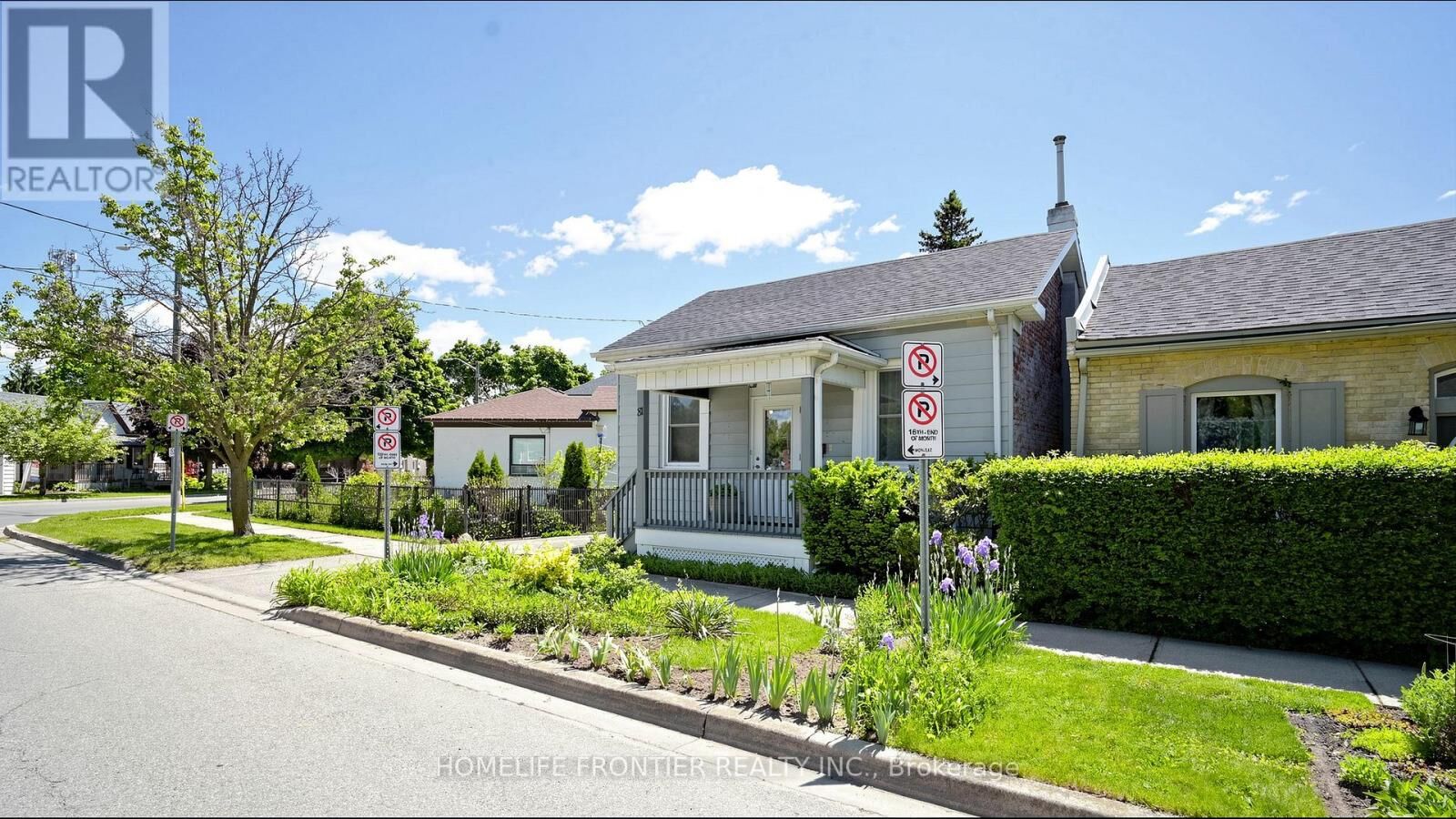 Property Photo:  81 Richmond Street  ON N3T 3Y7 