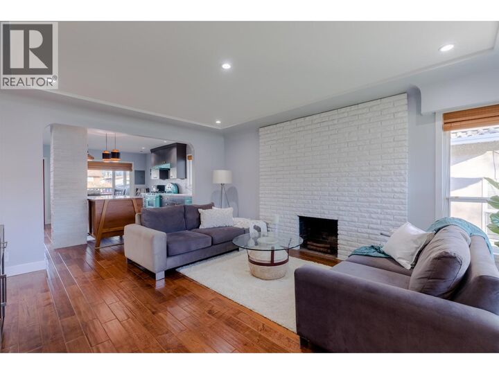 Property Photo:  2951 Venables Street  BC V5K 2R8 