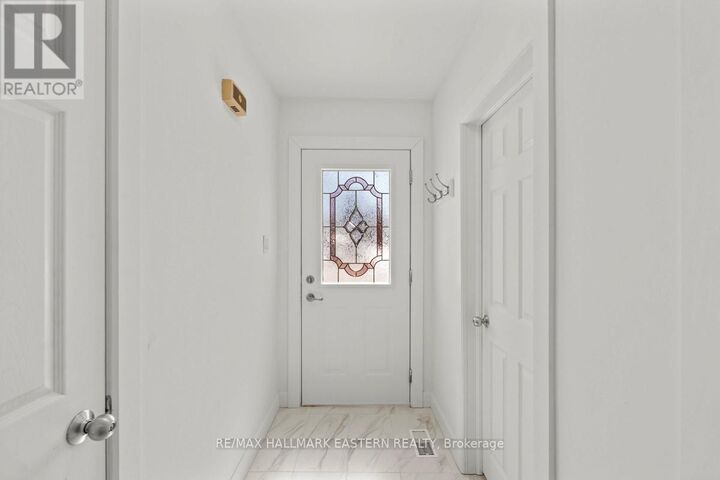 Property Photo:  5 Ferndale Avenue  ON K9J 1L9 