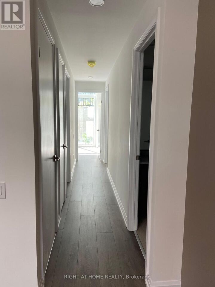 Property Photo: 15 Brin Drive Th 17 ON M8X 0B4
