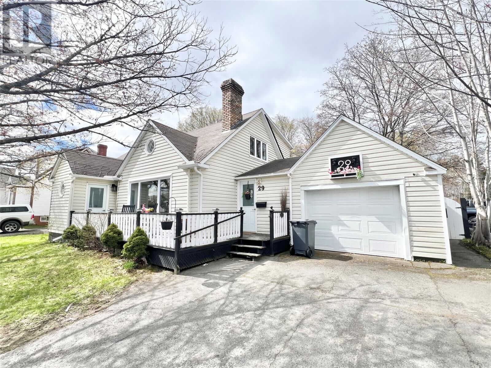 Property Photo:  29 Lincoln Road  NL A2A 1M5 