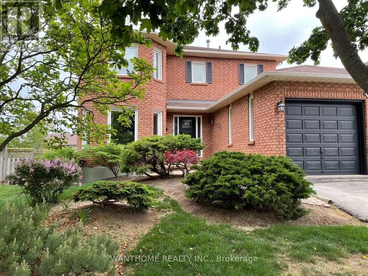 Property Photo: 2710 Harewood Court ON L6J 6X9