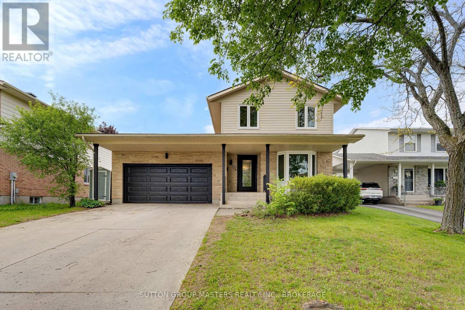 Property Photo:  11 Douglas Avenue  ON K7K 6B5 