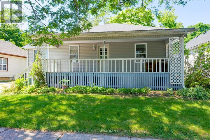 Property Photo:  49 Charles Street  ON N6H 1H1 