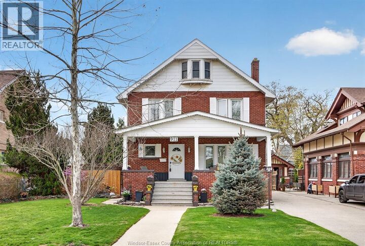 Property Photo:  911 Victoria Avenue  ON N9A 4N5 