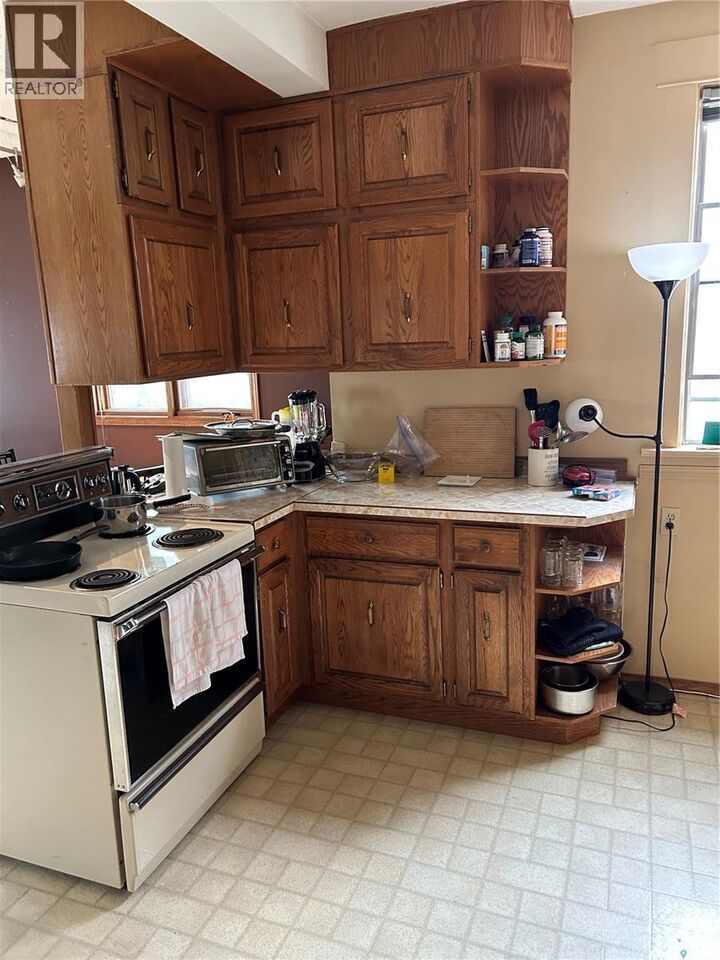 Property Photo: 332 I Avenue S SK S7M 1Y2