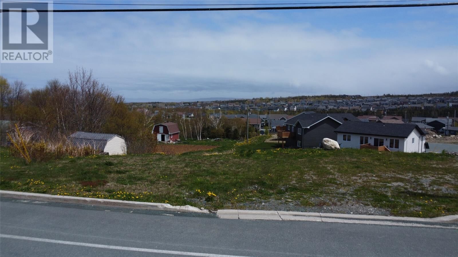 Property Photo:  29 Lawrence Pond Road  NL A1X 4C3 