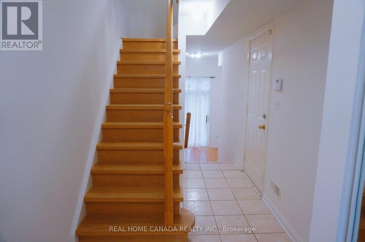 Property Photo: 80 Acorn Place 54 ON L4Z 4C9