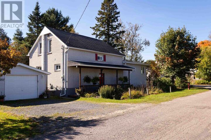 Property Photo: 157 East Balfour St ON P6C 1X7