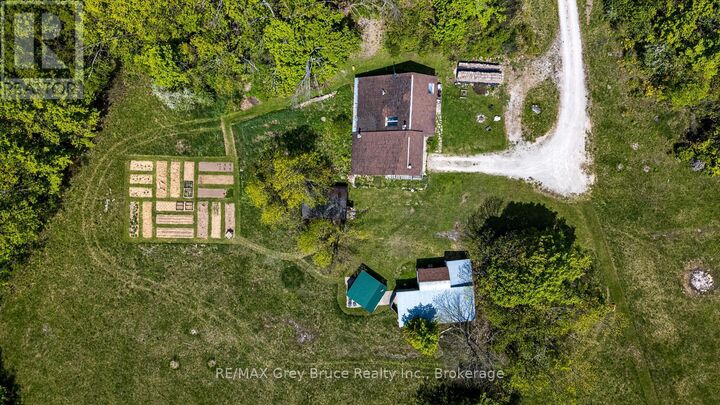 Property Photo:  127 Crawford Drive  ON N0H 2T0 