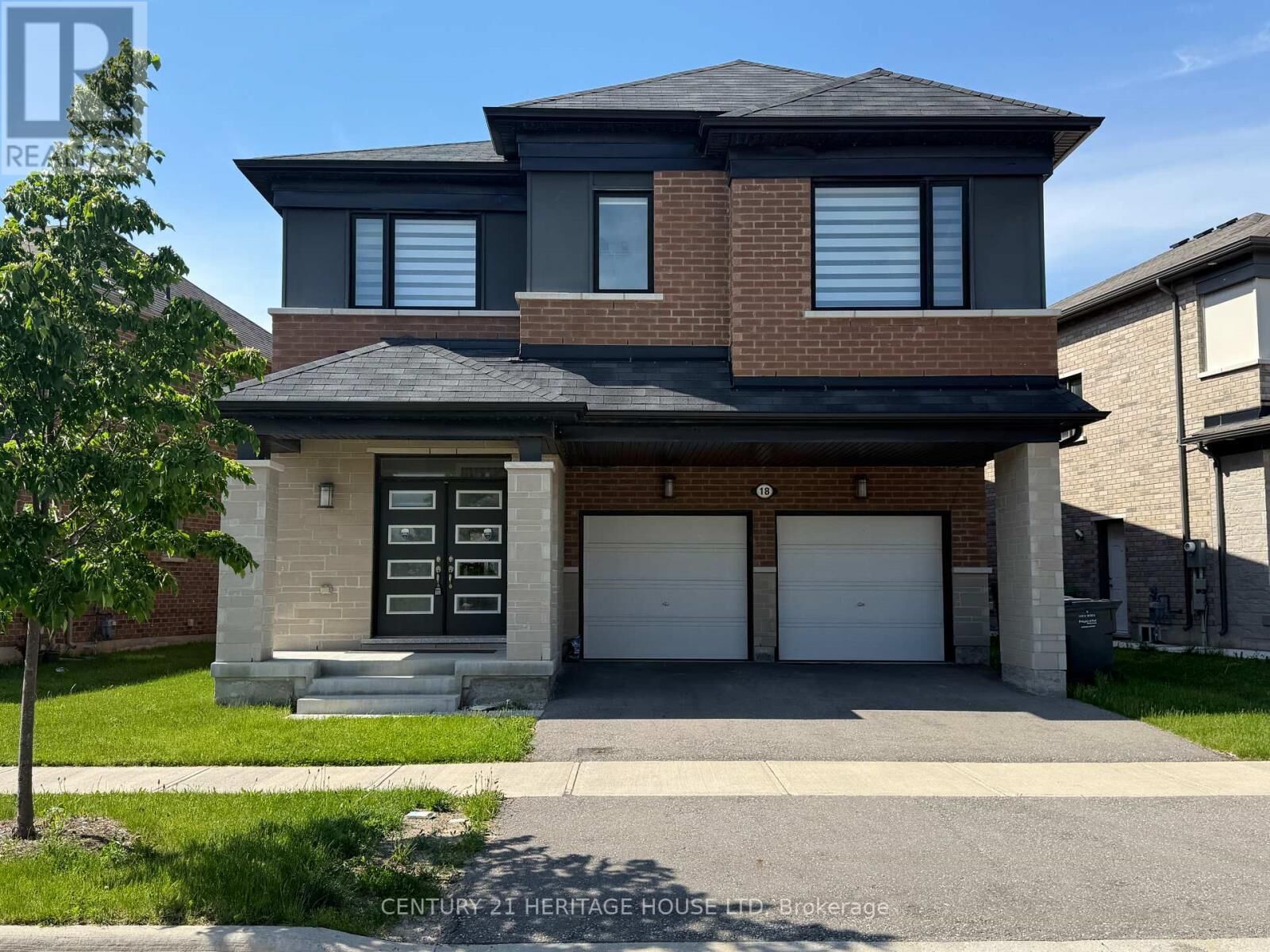 Property Photo: 18 Dolucci Crescent East ON L7A 5E9