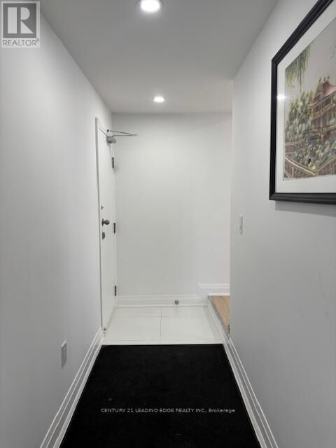 Property Photo:  3 Kennebec Crescent Main  ON M9W 2R6 