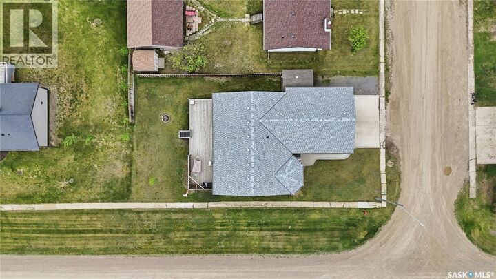 Property Photo: 448 Martin Crescent SK S0G 4K0