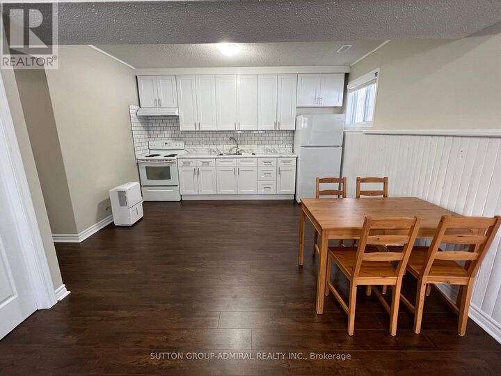Property Photo: 104 Helena Street ON L9Z 1R1