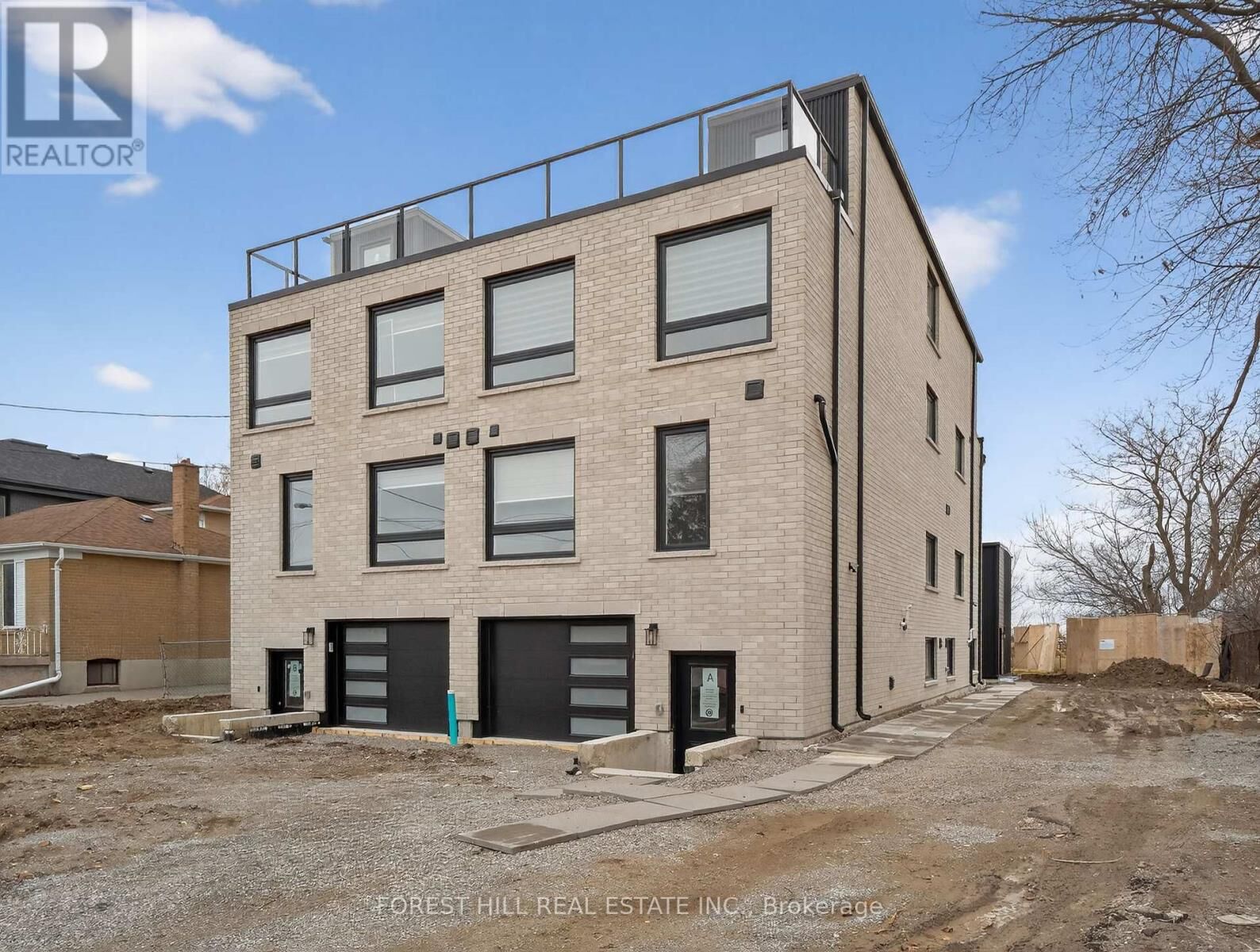 Property Photo: 164 Betty Ann Drive C ON M2N 1X6