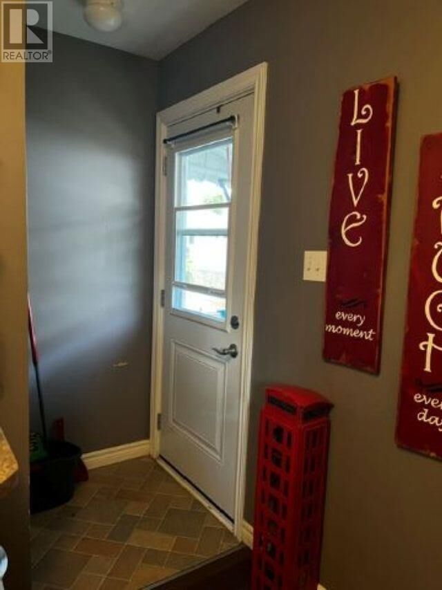 Property Photo: 71 Hutchison Ave ON P5A 1W7