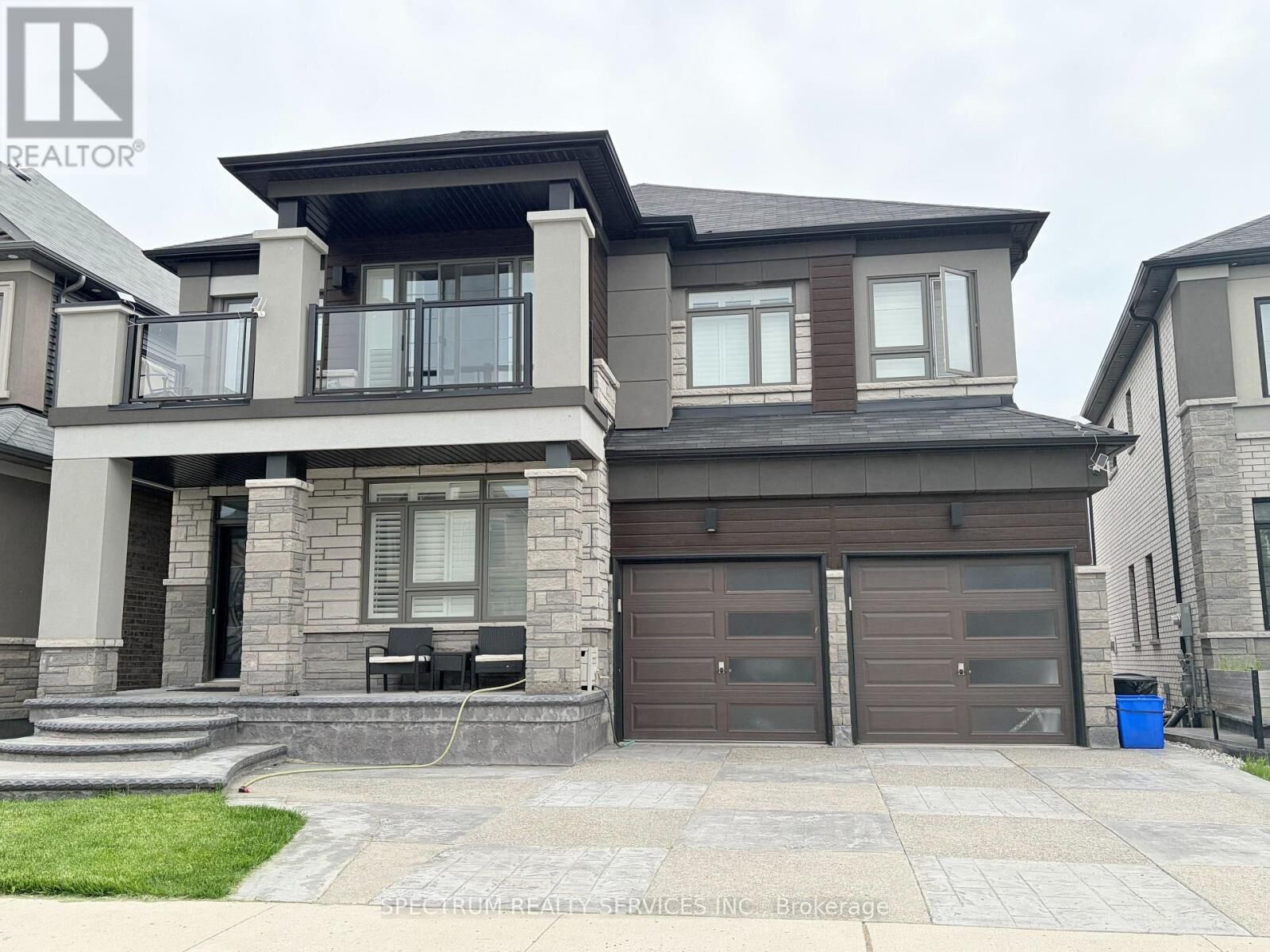 Property Photo:  22 Rowley Street  ON N3S 0J6 
