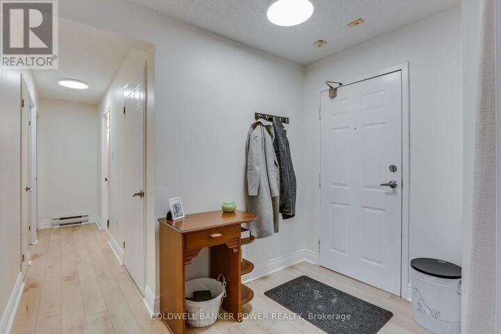 Property Photo: 95 Base Line Road West 909 ON N6J 4X3