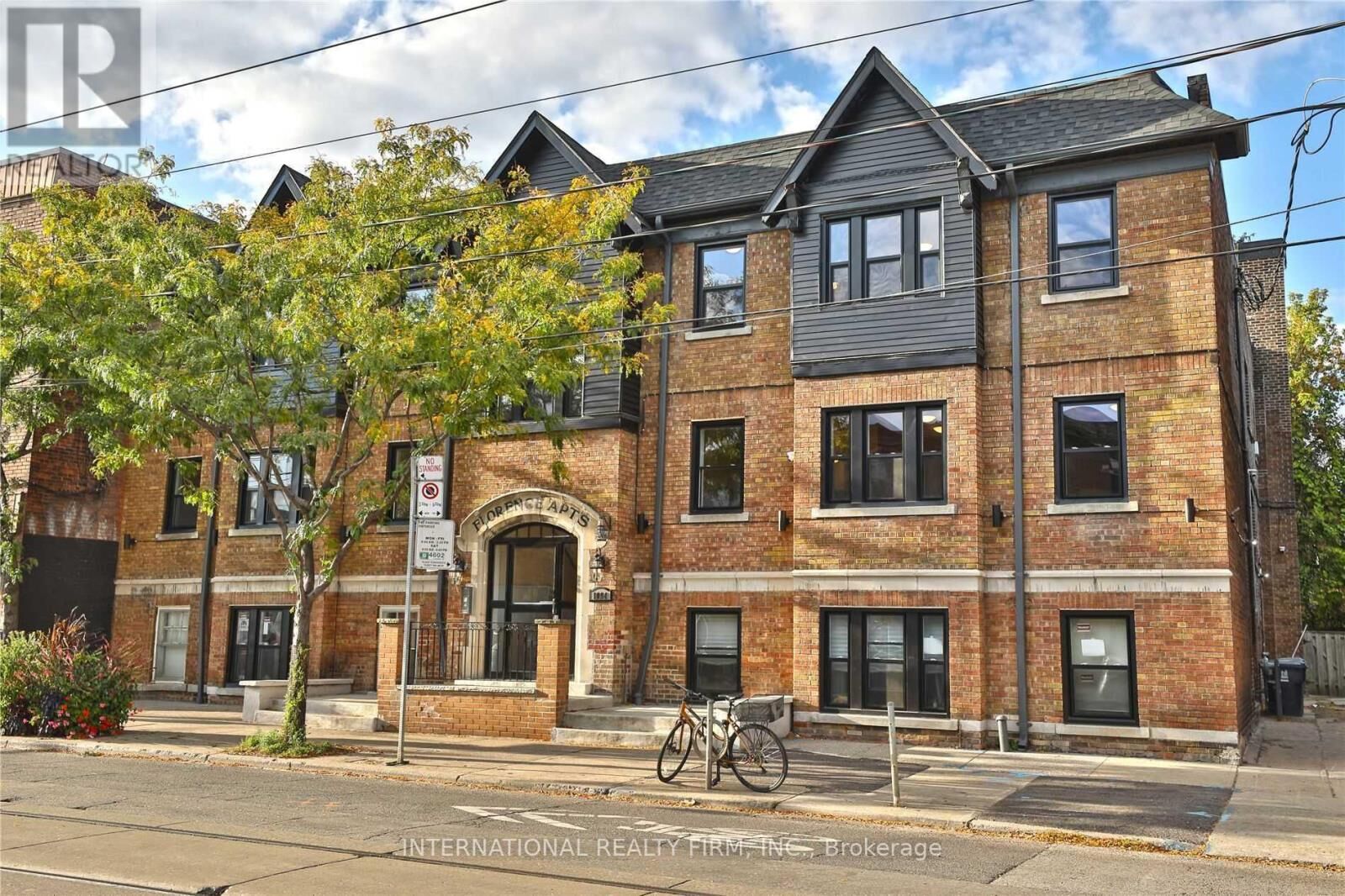Property Photo: 1094 College Street 11 ON M6H 1B3
