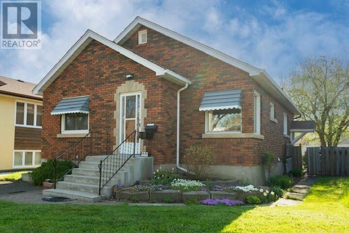Property Photo: 834 Syndicate Ave N ON P7C 3X5