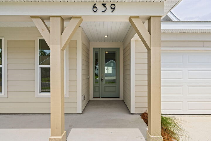 Property Photo:  639 Millbridge Drive  FL 32413 