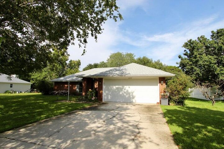 Property Photo:  1854 Flamingo Lane  FL 32566 