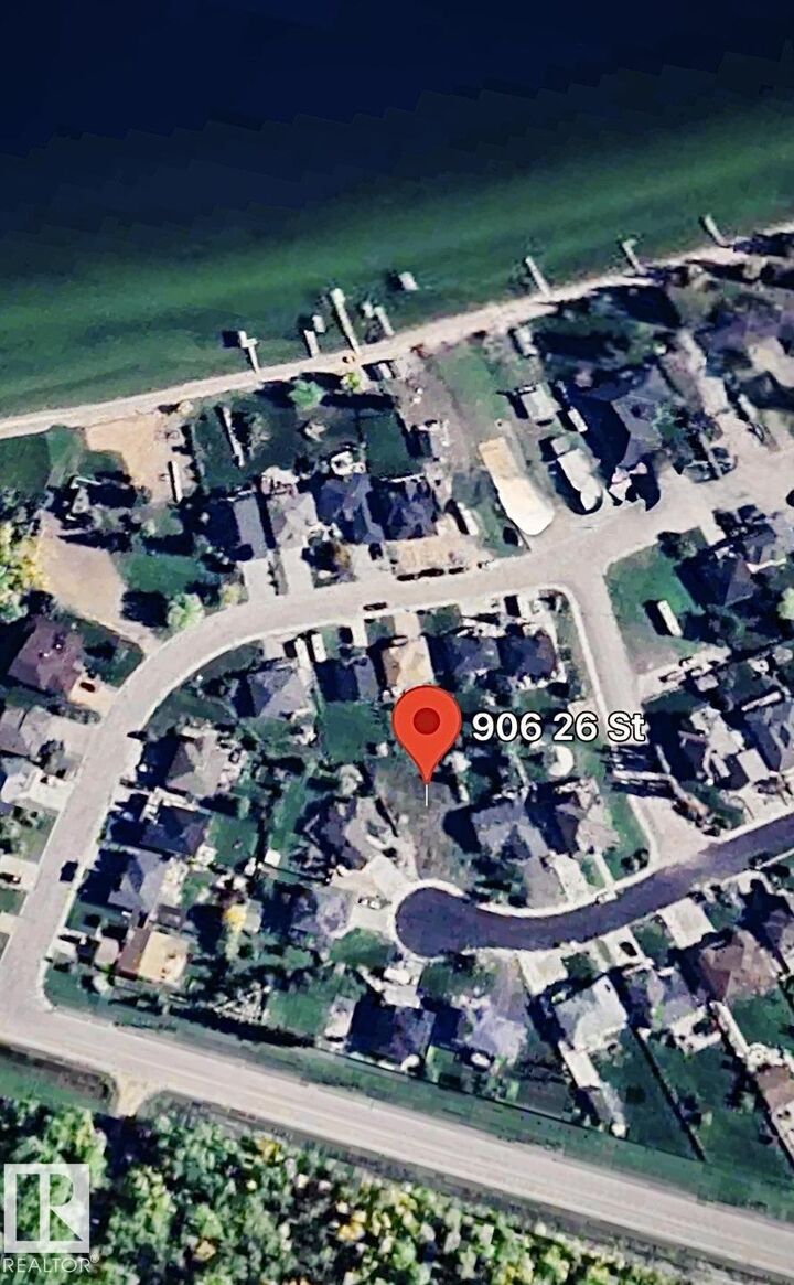Property Photo:  906 26 Street  AB T9M 1K7 