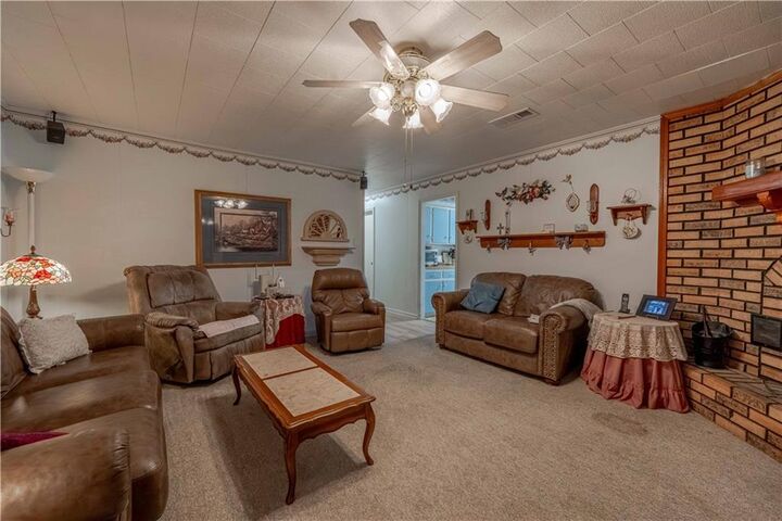 Property Photo: 266 Oakwood Lane LA 71360