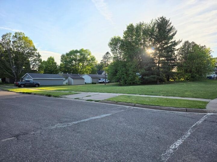 Property Photo: 903 Grand Ave WI 54452