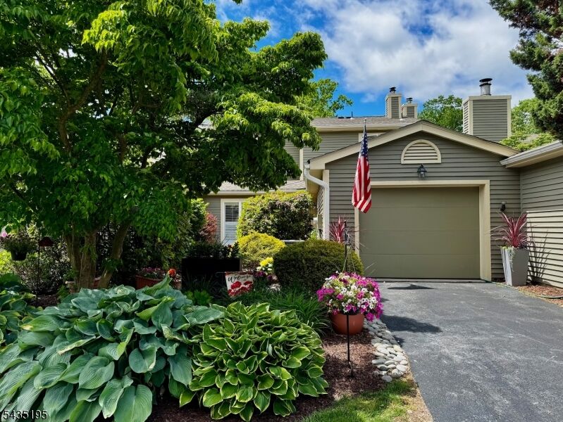 Property Photo: 11 Old Fourth Dr NJ 07438