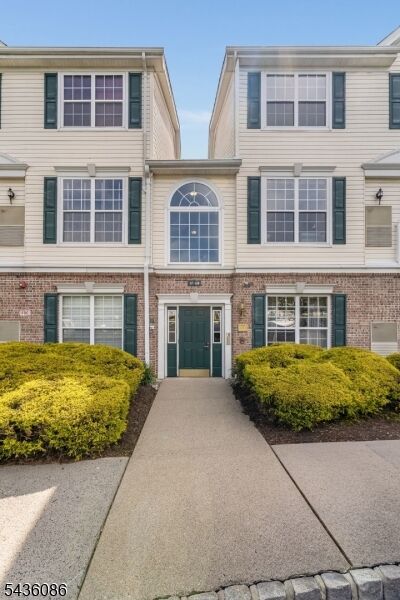 Property Photo:  62 Limerick Ln  NJ 08865 