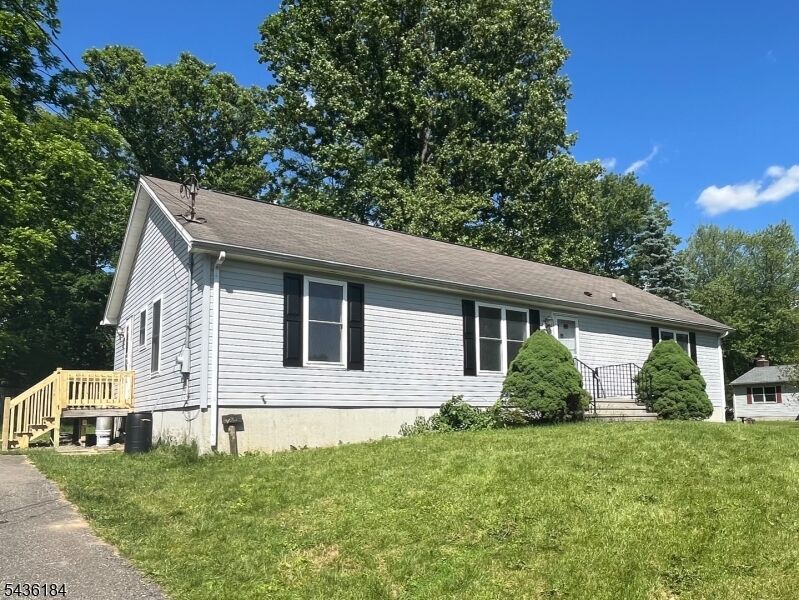 Property Photo:  23 Elm St  NJ 07863 