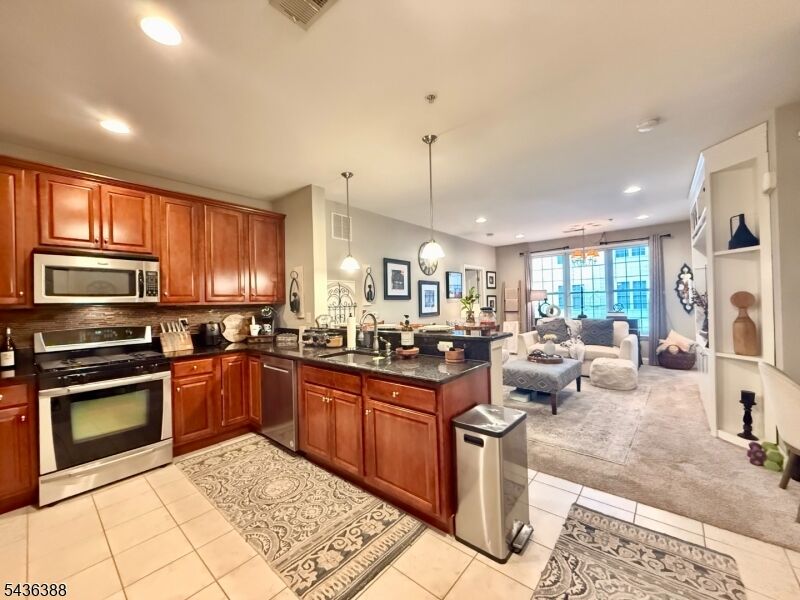 Property Photo:  6209 Brookhaven Ct 6209  NJ 07457 