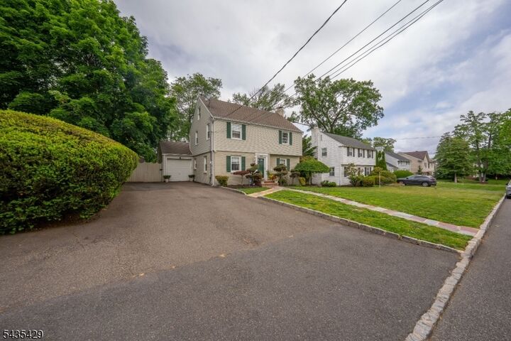 Property Photo:  664 Duquesne Ter  NJ 07083 