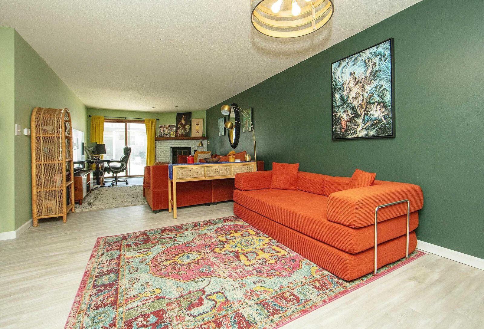 Property Photo:  217 21st St NW 8  IA 50677 
